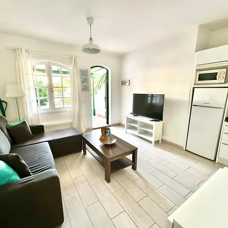 Aloha - And Pool Lejlighed